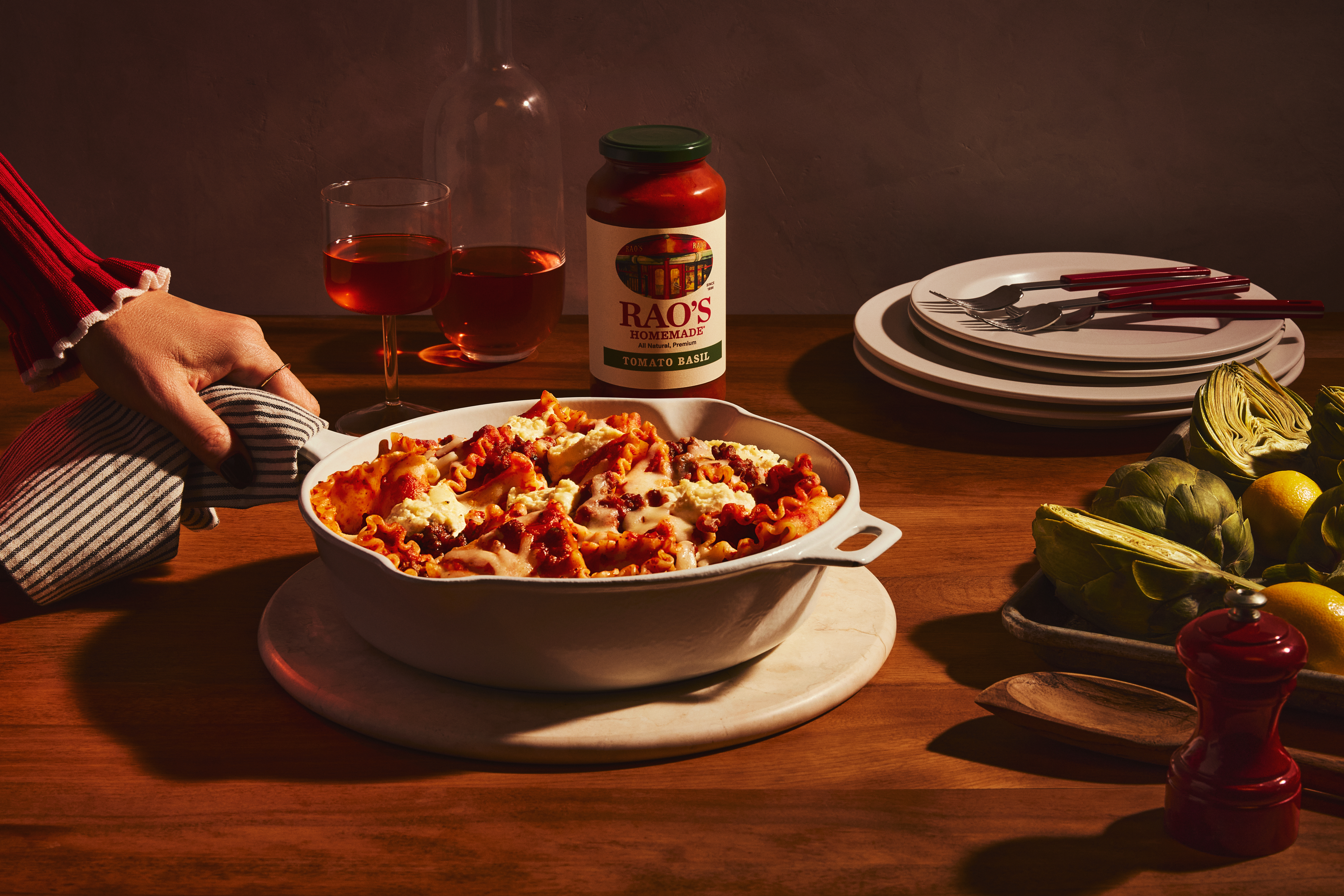 34 Raos Recipe Sauce Tomato Basil 6457 Final 02
